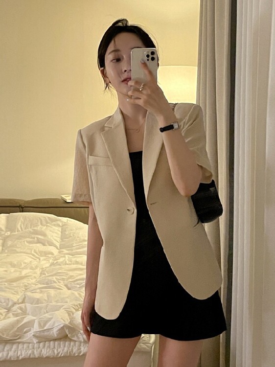 Korean Lifestyle & Kids Boutique - Chaqueta de Traje de Manga Corta